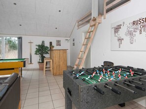 Games room - 16 Person Holiday Home in Romo (Rømø)
