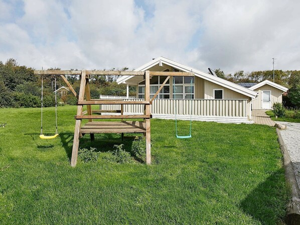 Property grounds - Cozy Holiday Home in Vestervig With Sauna (Vestervig)