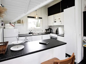 House | Private kitchen | Highchair - 4 Star Holiday Home in Ansager (Ansager)