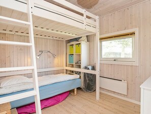 3 Schlafzimmer, Babybetten
