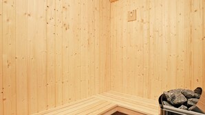 Sauna - Charming Holiday Home in Blåvand Jutland Near the Beach (Blavand)