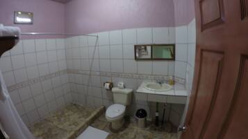 Kamar, 2 kamar tidur, Boleh Merokok | Kamar mandi | Sampo