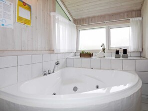 House | Spa treatment