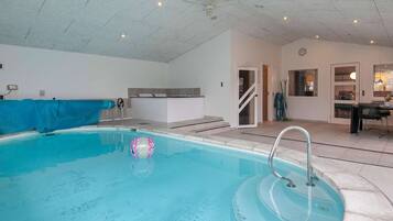 Ferienhaus | Pool | Innenpool, Außenpool