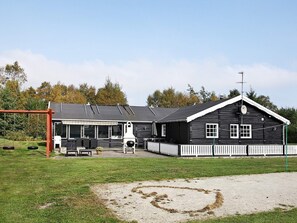 Exterior - 5 Star Holiday Home in Hals (Hals)