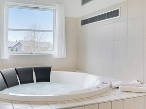 House | Spa treatment
