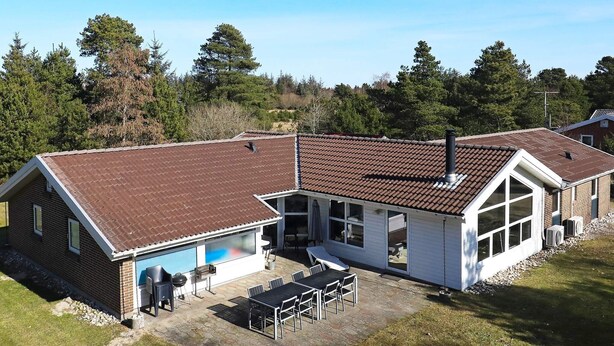 Exterior - Tranquil Holiday Home in Blåvand With Sauna (Blavand)