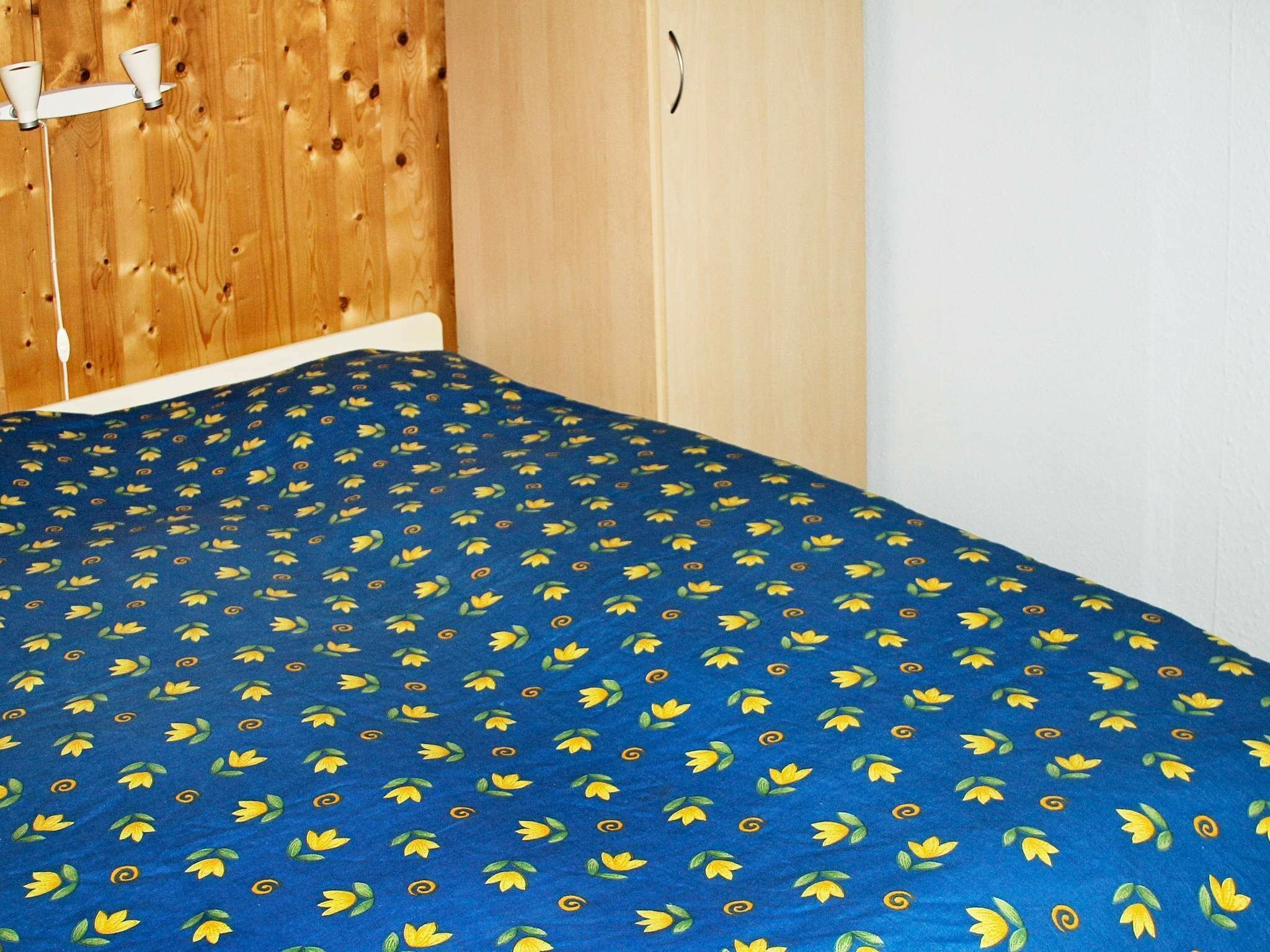 3 bedrooms, cots/infant beds