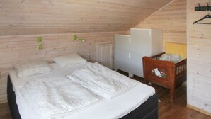 5 bedrooms, individually furnished - 10 Person Holiday Home in Åseral (Aseral)