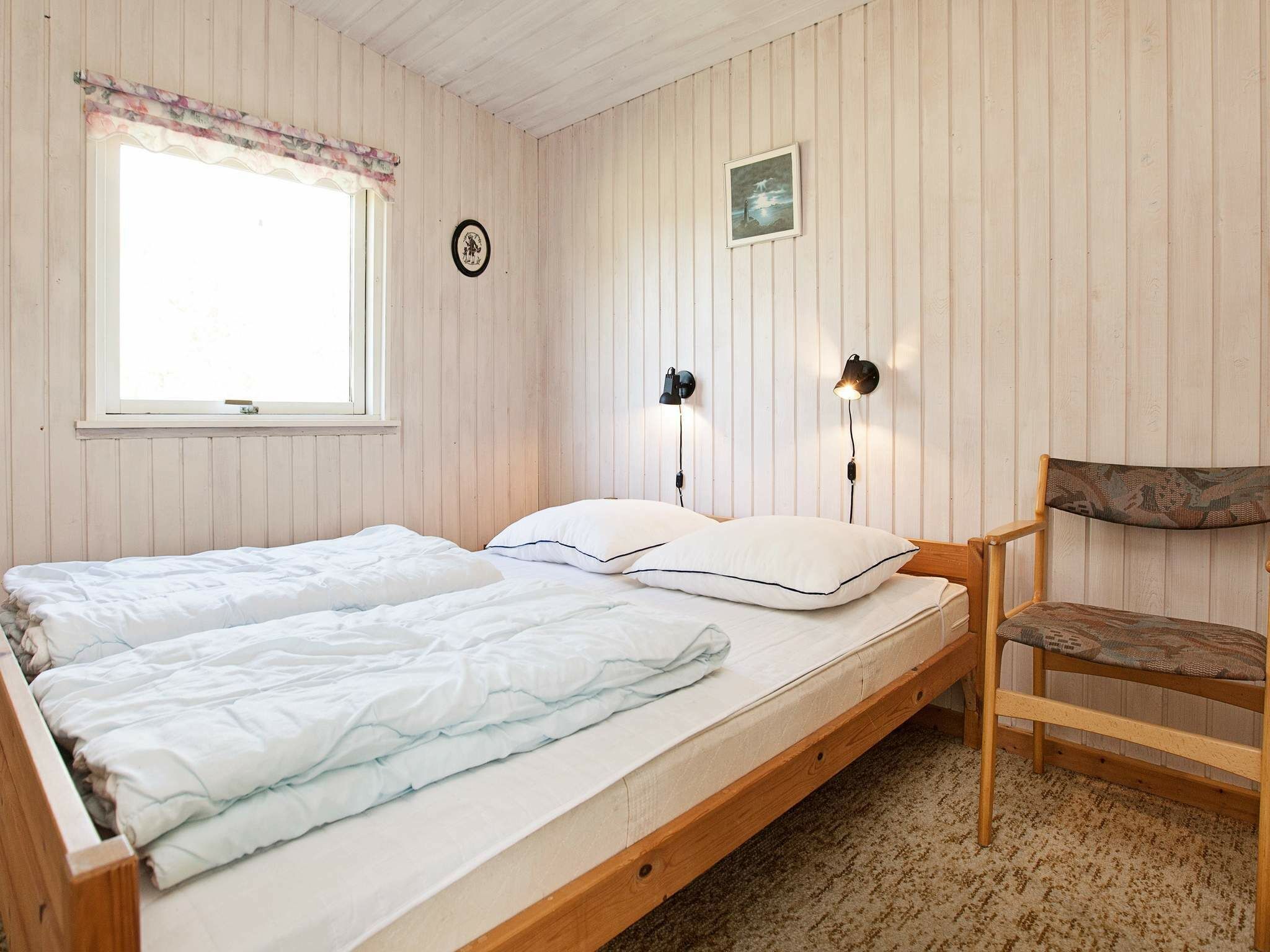 4 Schlafzimmer, individuell eingerichtet, Babybetten