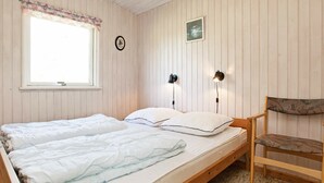 4 kamar tidur dan tempat tidur bayi