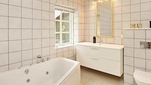 Bathroom - Alluring Holiday Home in Glesborg Denmark With Terrace (Glesborg)