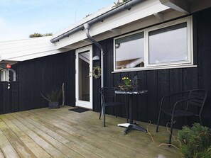 House | Outdoor dining - 8 Person Holiday Home in Saltum (Saltum)