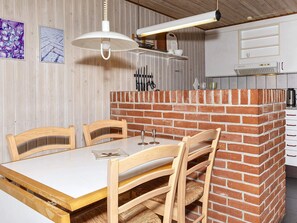 House | Dining - Alluring Holiday Home in Thisted near Sea (Thisted)