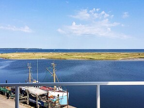 Lägenhet | Utsikt mot vattnet
