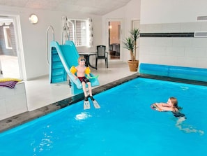 Hus | Pool | Indendørs pool, udendørs pool