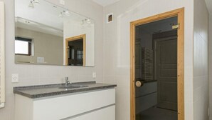 Ảnh chưa phân loại, 5 trong số 17 ảnh, nút
