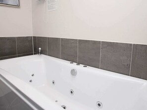 House | Spa treatment - 10 Person Holiday Home in Brovst (Brovst)