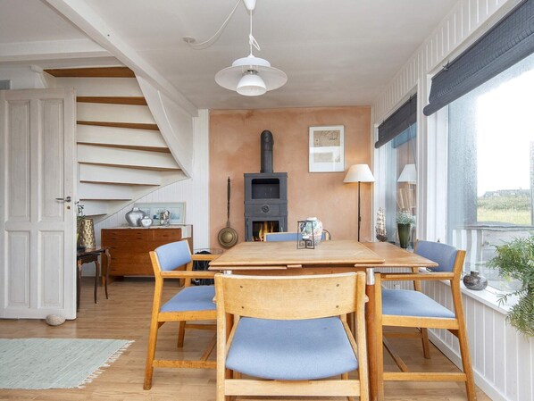 House | Dining
