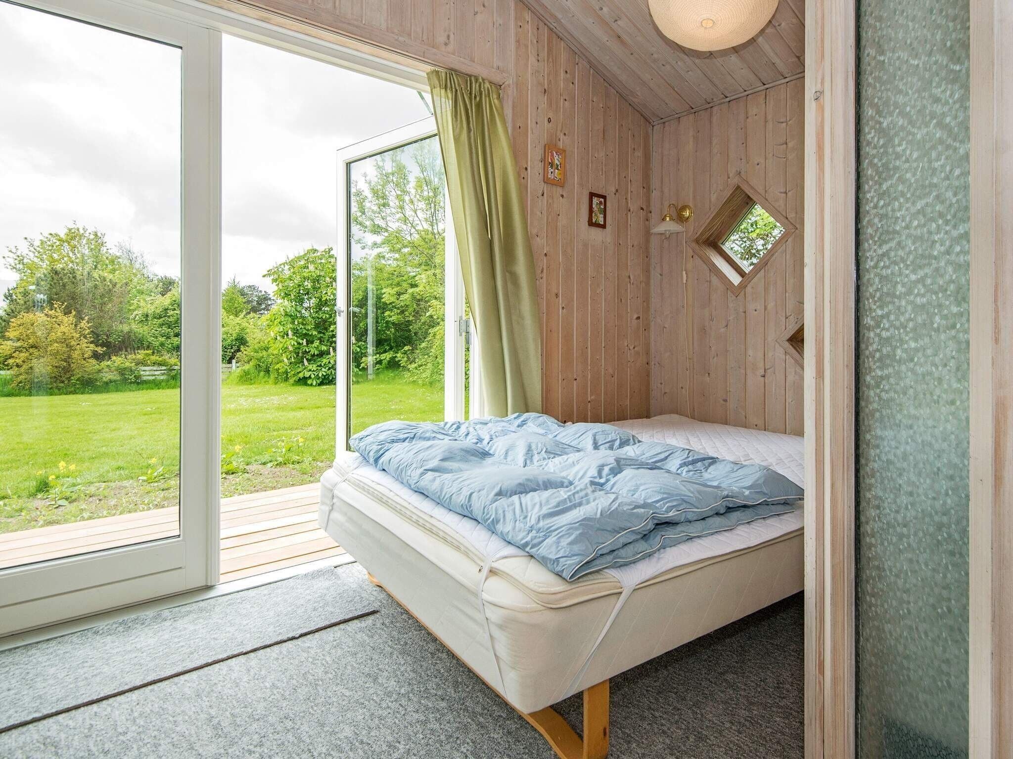3 Schlafzimmer, Babybetten