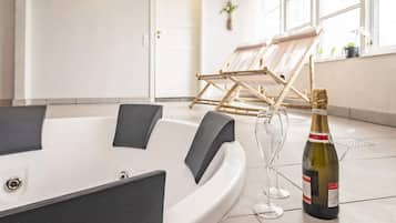 House | Spa treatment