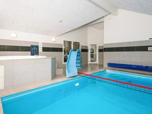 Pool - 5 Star Holiday Home in Blavand (Blavand)