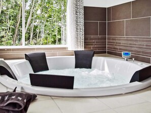 House | Spa treatment