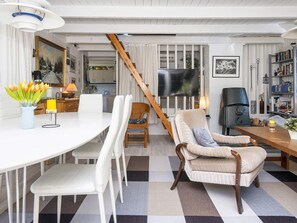 House | Dining - 6 Person Holiday Home in Glesborg-by Traum (Glesborg)