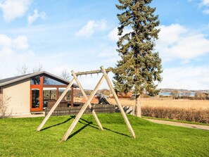 House | Water view - 4 Star Holiday Home in Juelsminde (Juelsminde)