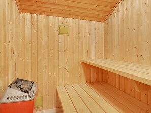 Sauna - 8 Person Holiday Home in Blavand (Blavand)
