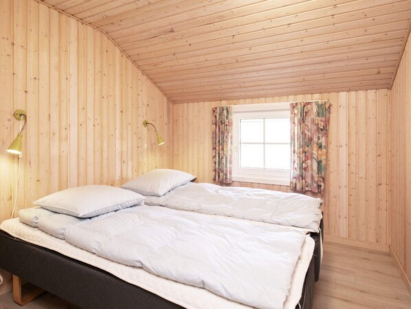 House | Interior - 8 Person Holiday Home in Blavand (Blavand)