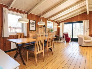 Interior - Pretty Holiday Home in Ålbæk near Sea (Aalbaek)
