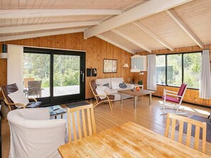 House | Interior - Pretty Holiday Home in Ålbæk near Sea (Aalbaek)