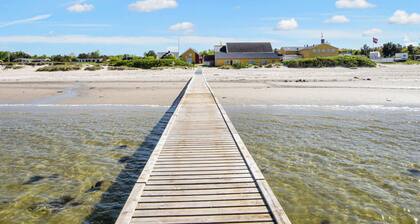 Quaint Holiday Home near Glesborg with Roofed Terrace