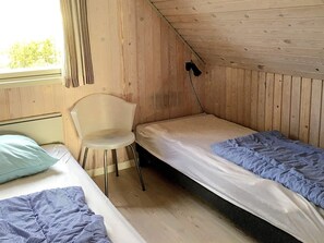 4 bedrooms, individually furnished, cribs/infant beds