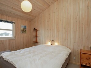 3 Schlafzimmer, Babybetten