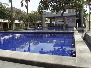 Casa, 3 camere da letto, accessibile ai disabili, terrazzo | Piscina | Piscina all'aperto