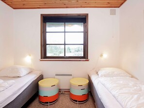 House | 3 bedrooms, individually furnished - 6 Person Holiday Home in Blavand (Blavand)