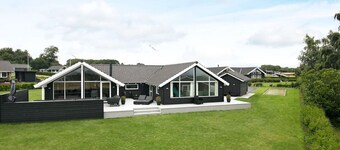 바다 옆의 럭셔리 리트리트 - 바이 트라움 페리엔보눙겐