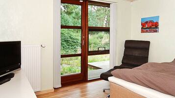 3 Schlafzimmer, Babybetten