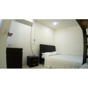 House, 3 Bedrooms, Smoking, Balcony | 3 bedrooms, iron/ironing board, bed sheets - Holiday Home in Gaira (Santa Marta)