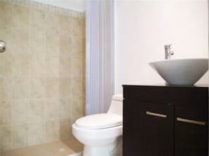 House, 3 Bedrooms, Smoking, Balcony | Bathroom | Free toiletries, towels - Holiday Home in Gaira (Santa Marta)