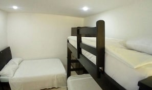 House, 3 Bedrooms, Smoking, Balcony | 3 bedrooms, iron/ironing board, bed sheets - Holiday Home in Gaira (Santa Marta)