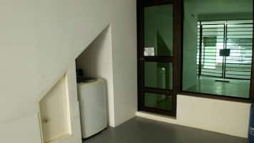 Rumah, 3 kamar tidur, Boleh Merokok, balkon | Laundry