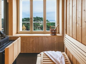 Interior - Cosy apartment for 6 people with pool, WIFI, TV, terrace and pets allowed (Sassnitz)