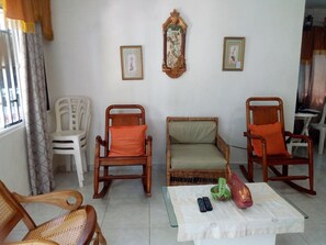 Chambre, 1 chambre, fumeur, balcon | Salle de séjour