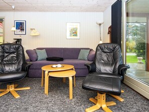 Living area - 4 Person Holiday Home in Farvang (Farvang)