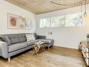 Living area - Cozy Holiday Home in Brovst near Langdal Plantation (Brovst)