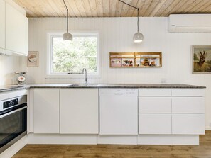 House | Private kitchen | Highchair