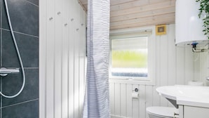 Bathroom - 10 Person Holiday Home in Blavand (Blavand)